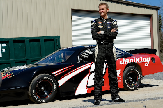 Post image for wrap makes grand entrance in Hooters racing series